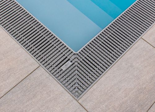 Krönlister för pooler med overflow