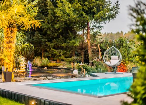 Krönlister för pooler med overflow