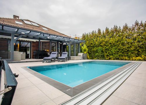 Krönlister för pooler med overflow