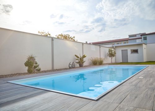 Plastic pools realisation