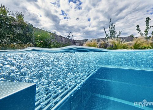 e8ee2eff912cf425074a5fee2e17028f