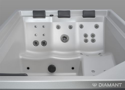 Specjalna letnia oferta na wanny SPA Diamant_gallery