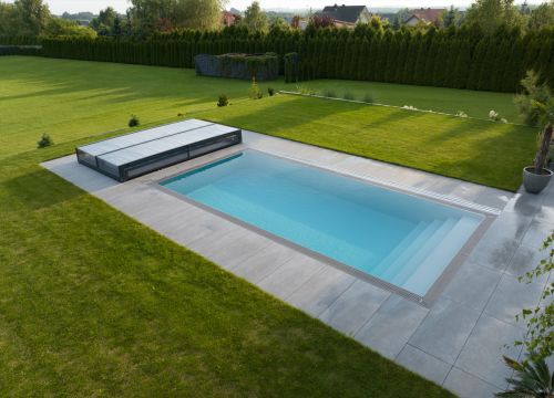 REALISATION: Exclusive Model with Premium Equipment - The Elite 22 Garden Overflow Pool for Demanding Customers