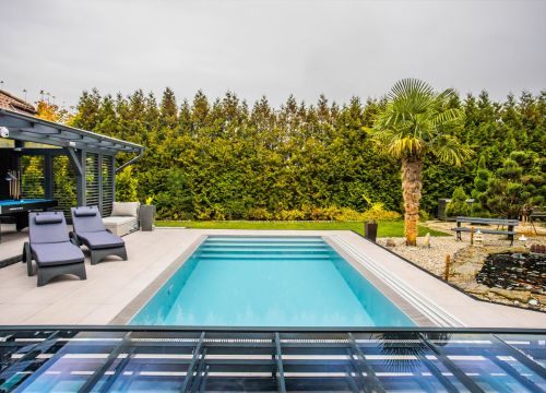 REALISATION: Exclusive Model with Premium Equipment - The Elite 22 Garden Overflow Pool for Demanding Customers